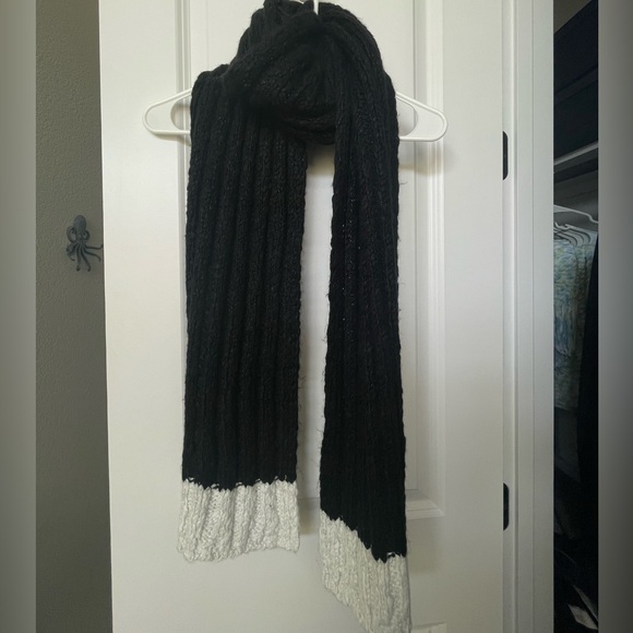 Chunky knit scarf - Picture 1 of 2